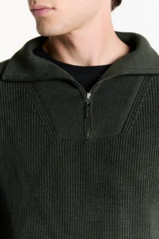 Sweater medio cierre