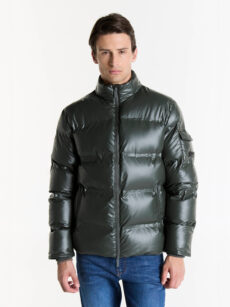 Campera puffer engomada
