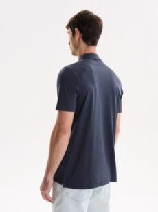 T-SHIRT CON BOTONES - Imagen 4