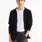 Campera hoodie tejida