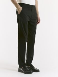 PANTALON CHINO CLÁSICO - Imagen 4