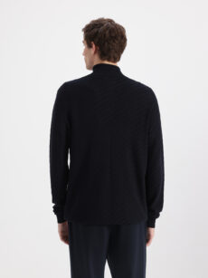 SWEATER MEDIO CIERRE ESCALONADO - Imagen 4