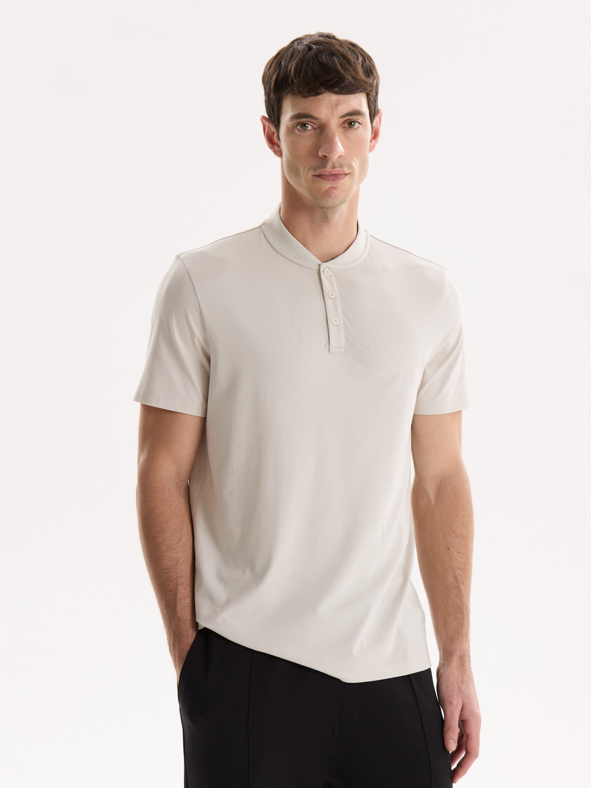 ROCHAS07MAY_1088 T-SHIRT CON BOTONES - Imagen 1