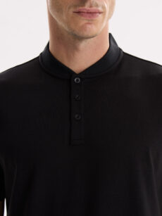 T-SHIRT CON BOTONES - Imagen 3