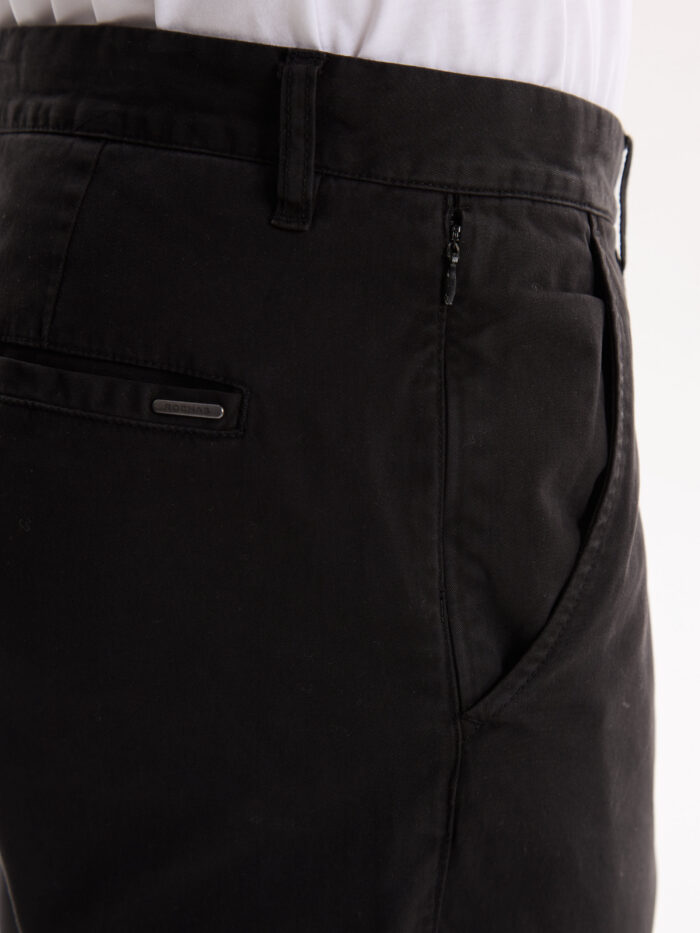 PANTALON CHINO CLÁSICO - Imagen 4