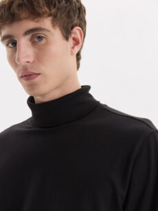 T SHIRT CUELLO POLERA - Imagen 3