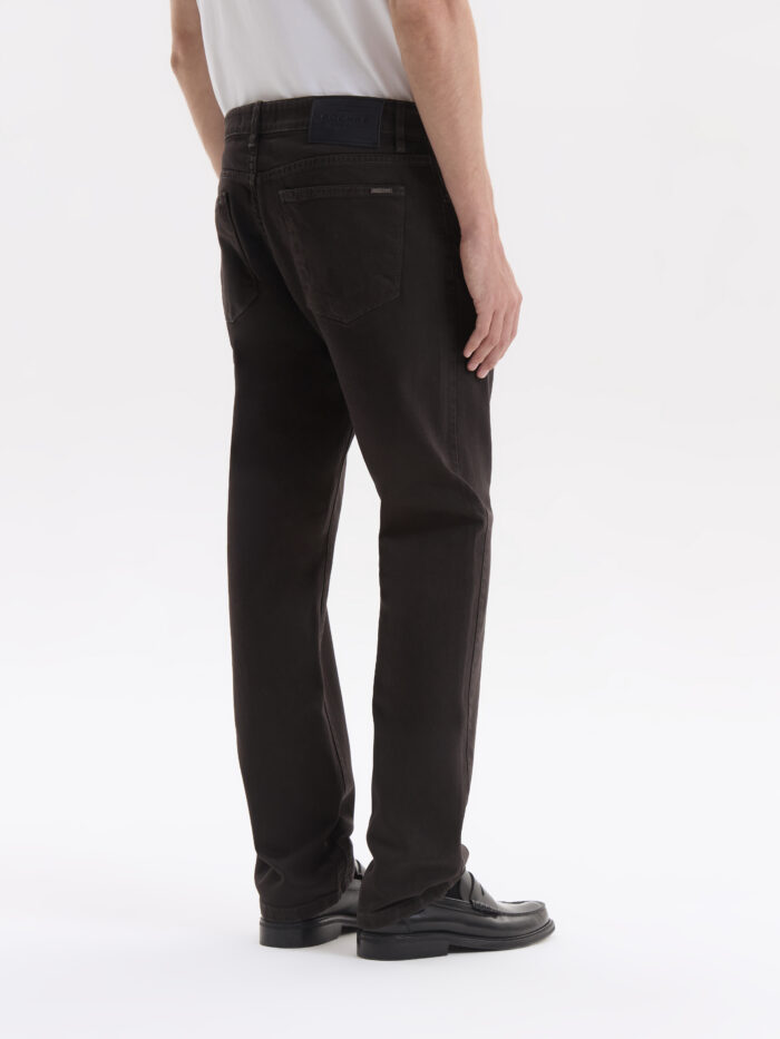 JEAN PIGMENTADO CHOCOLATE - Imagen 3