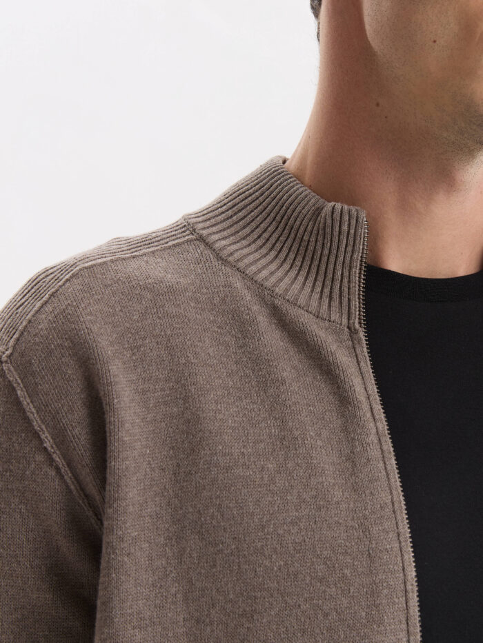 CAMPERA TEJIDA MANGA PIPA - Imagen 3