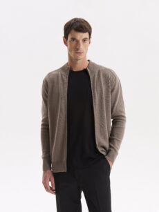 CAMPERA TEJIDA MANGA PIPA