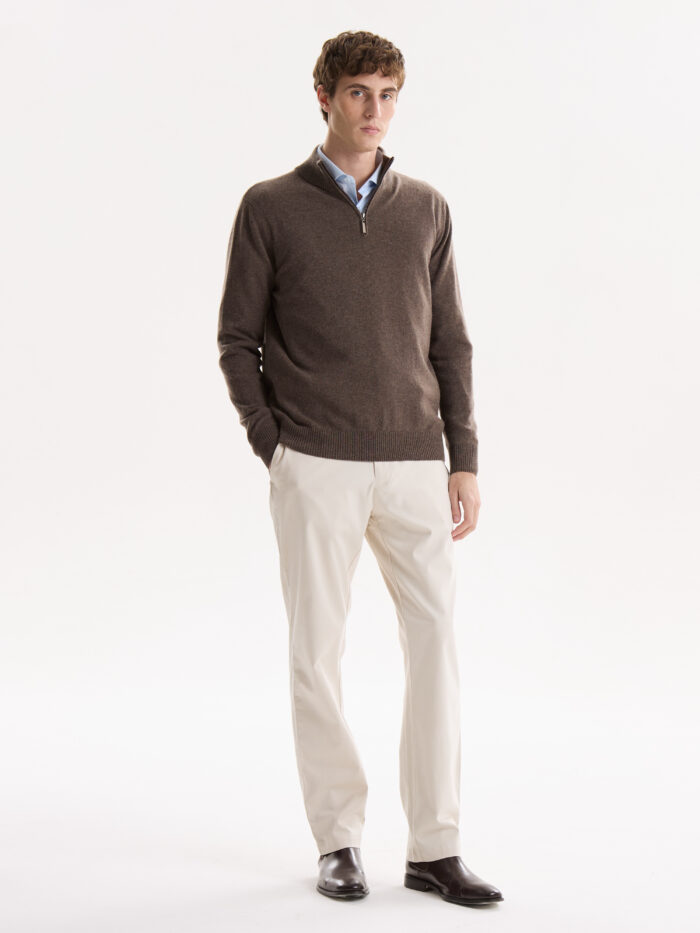 PANTALÓN GABARDINA CLÁSICO CON PRESILLAS - Imagen 3
