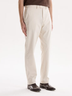 PANTALÓN GABARDINA CLÁSICO CON PRESILLAS